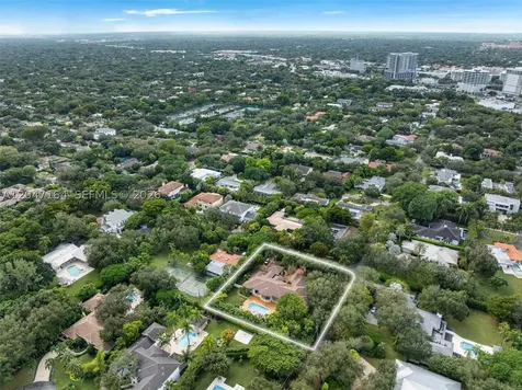 6890 SW 94th Street Pinecrest FL 33156