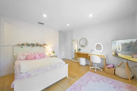 3030 NE 208th Street Aventura FL 33180