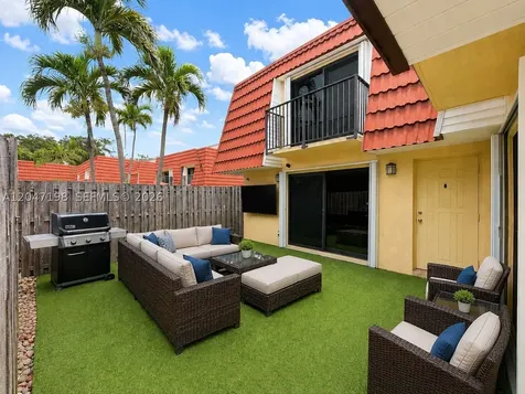 9955 NW 6th Court Plantation FL 33324