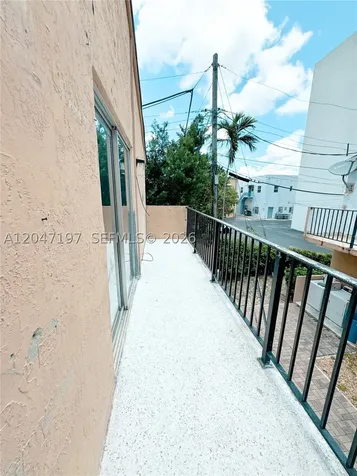 Miami FL 33125