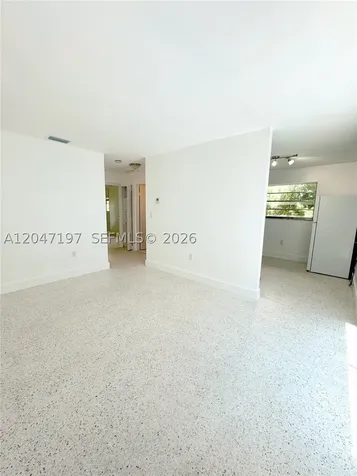 Miami FL 33125