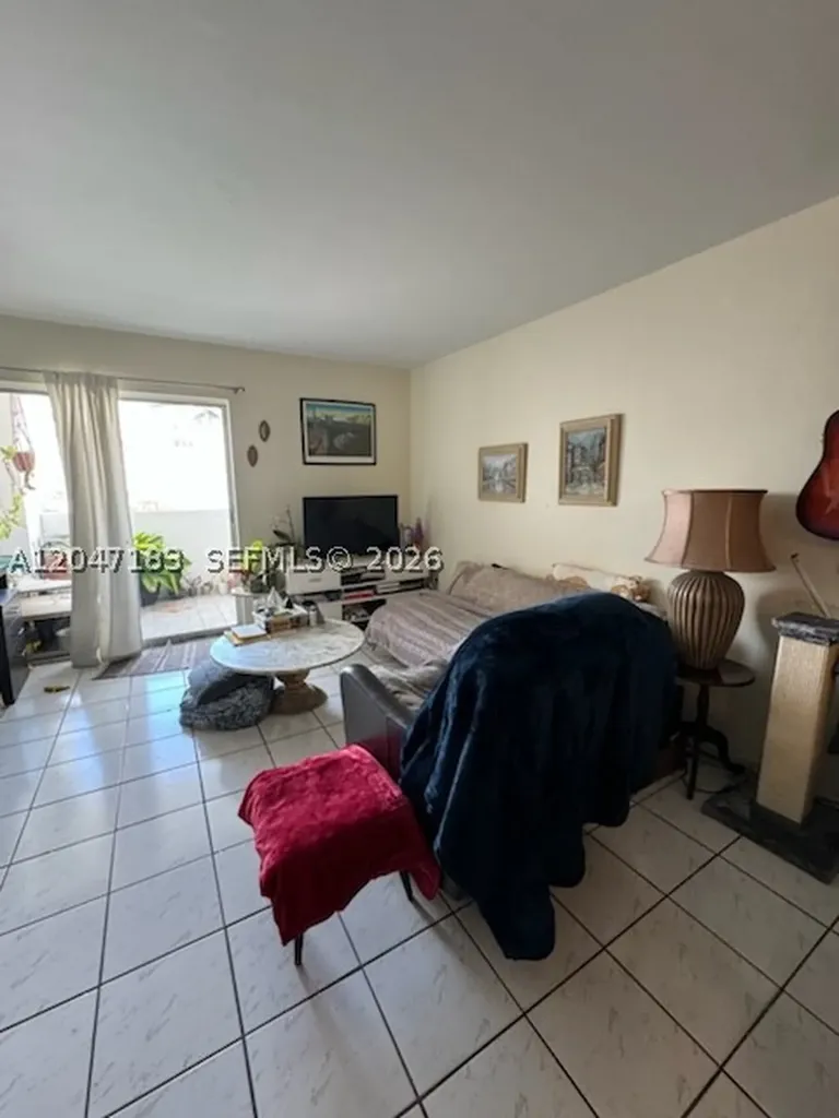 2000 Biarritz Drive Miami Beach FL 33141