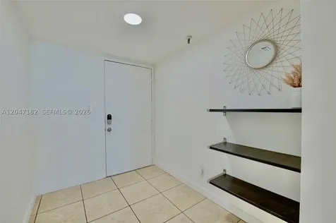 20850 San Simeon Way Miami FL 33179