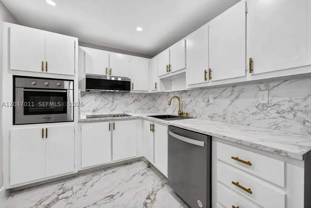 19380 Collins Avenue Sunny Isles Beach FL 33160