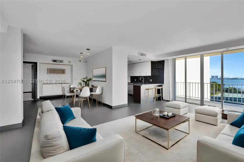 11111 Biscayne Boulevard Miami FL 33181