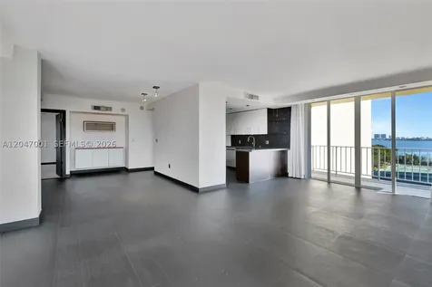 11111 Biscayne Boulevard Miami FL 33181