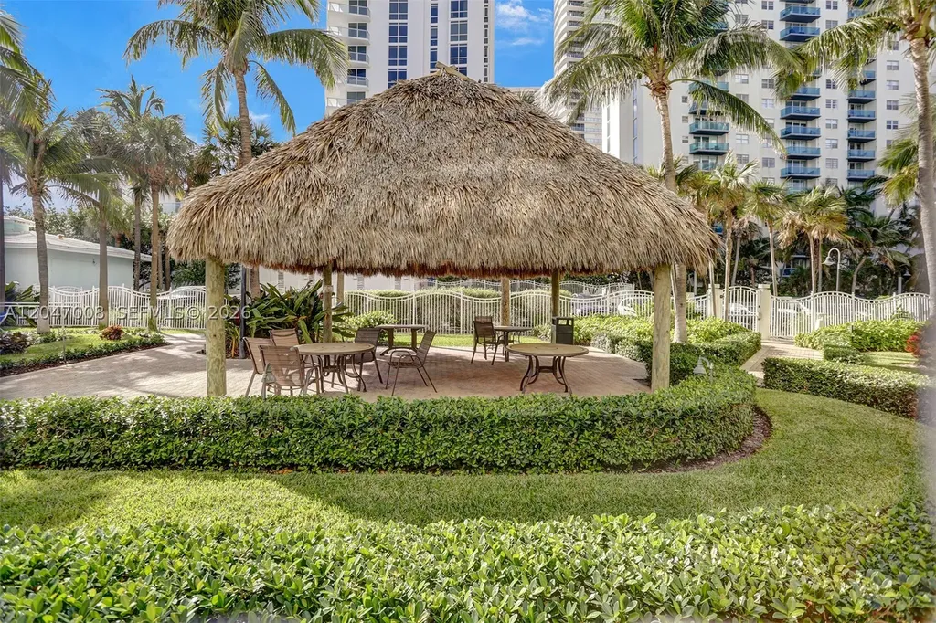 3901 S Ocean Drive Hollywood FL 33019