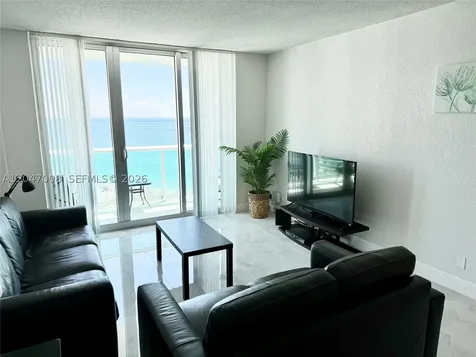 3901 S Ocean Drive Hollywood FL 33019