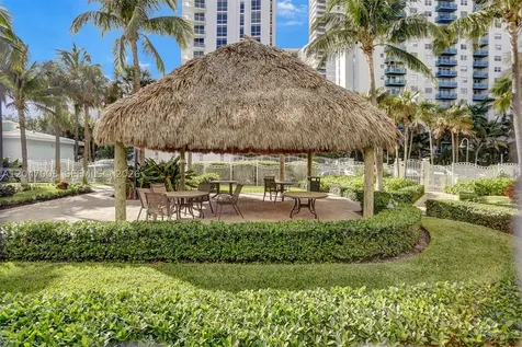 3901 S Ocean Drive Hollywood FL 33019