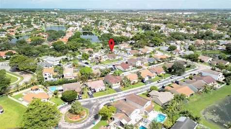 681 Pine Ridge Terrace Davie FL 33325