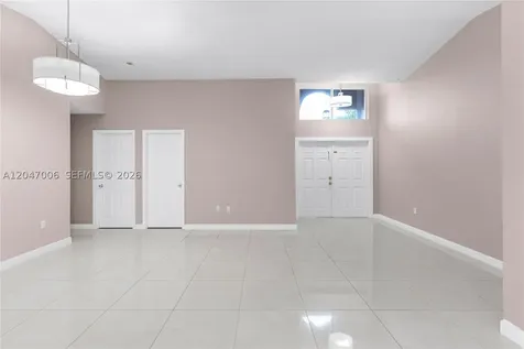 8433 NW 189th Street Hialeah FL 33015