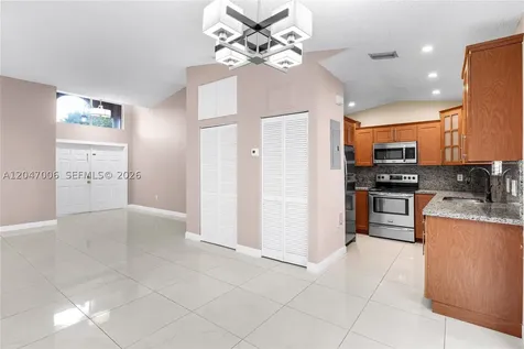 8433 NW 189th Street Hialeah FL 33015