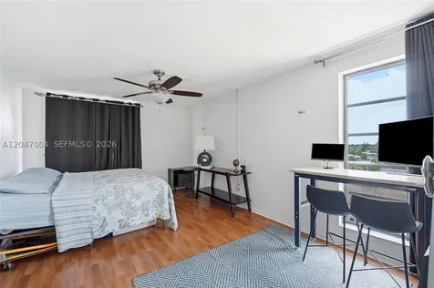20840 San Simeon Way Miami FL 33179