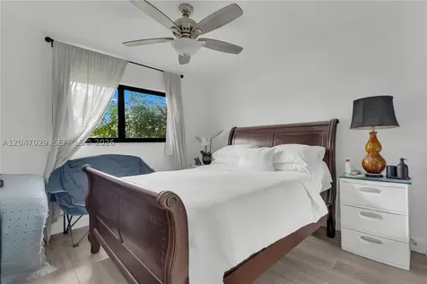 1275 SW 140th Place Miami FL 33184