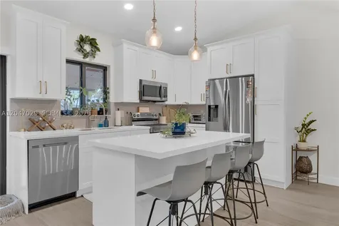 1275 SW 140th Place Miami FL 33184