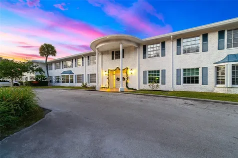 2201 NE 66th Street Fort Lauderdale FL 33308