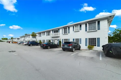 2201 NE 66th Street Fort Lauderdale FL 33308