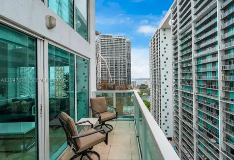 41 SE 5th Street Miami FL 33131
