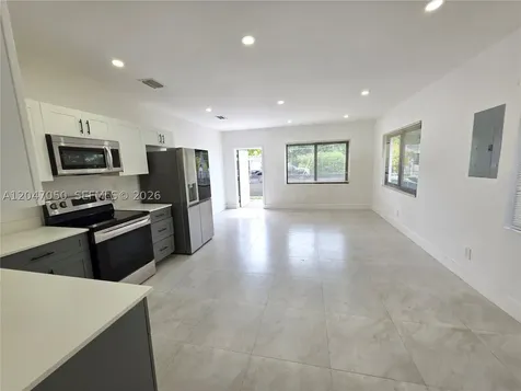 1102 NW 103rd Street Miami FL 33150