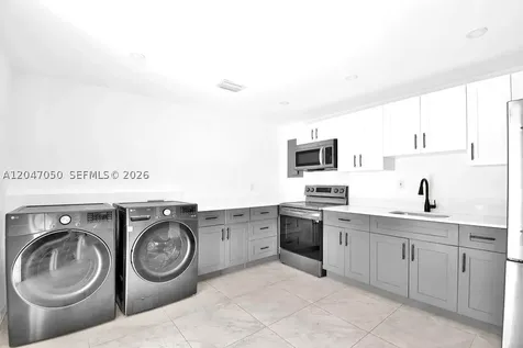 1102 NW 103rd Street Miami FL 33150