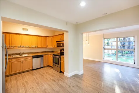5451 SW 80th Street Miami FL 33143
