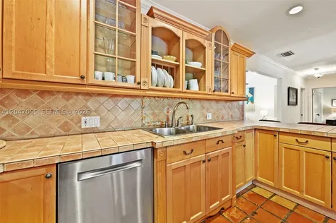 4054 Bonita Avenue Miami FL 33133