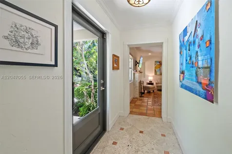 4054 Bonita Avenue Miami FL 33133