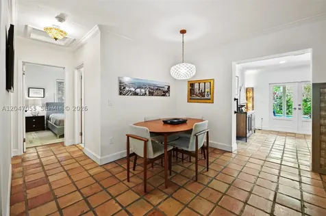 4054 Bonita Avenue Miami FL 33133
