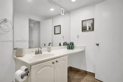 4001 S Ocean Drive Hollywood FL 33019