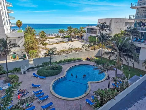 4001 S Ocean Drive Hollywood FL 33019