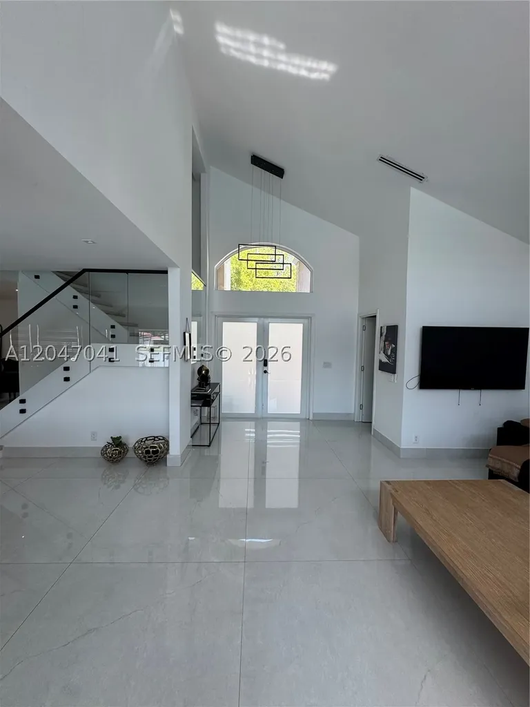 4943 SW 33rd Way Hollywood FL 33312
