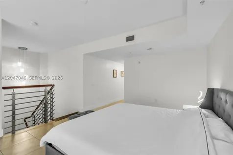 41 SE 5th Street Miami FL 33131