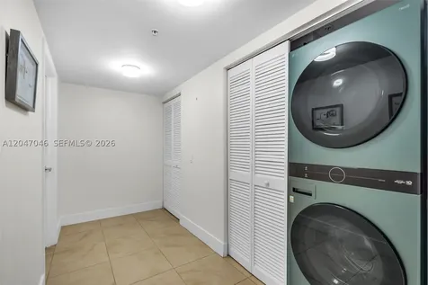 41 SE 5th Street Miami FL 33131