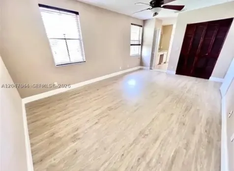 8291 SW 44th Place Davie FL 33328