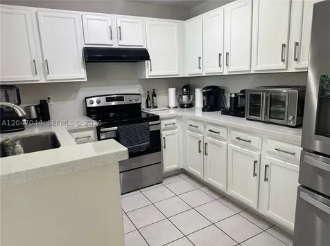 8291 SW 44th Place Davie FL 33328