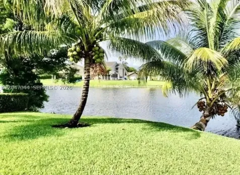 8291 SW 44th Place Davie FL 33328