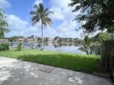 8291 SW 44th Place Davie FL 33328