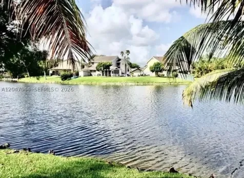 8291 SW 44th Place Davie FL 33328
