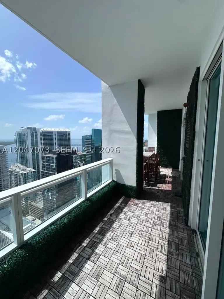 Miami FL 33131