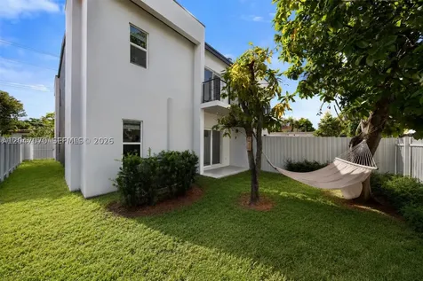 3431 SW 16th Terrace Miami FL 33145