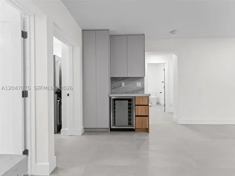 610 NE 164th Terrace Miami FL 33162