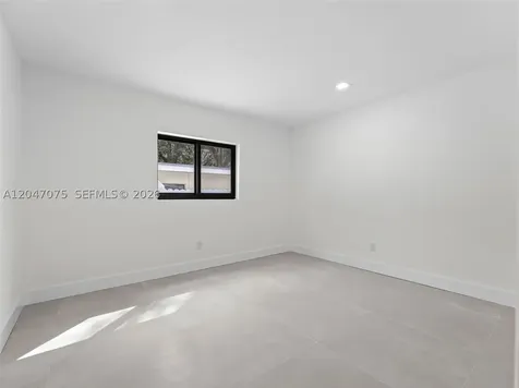 610 NE 164th Terrace Miami FL 33162
