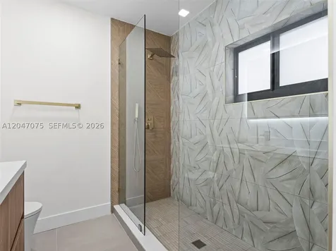 610 NE 164th Terrace Miami FL 33162