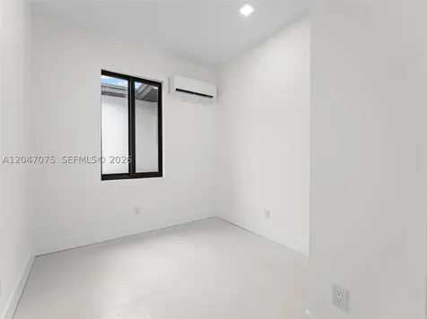 610 NE 164th Terrace Miami FL 33162