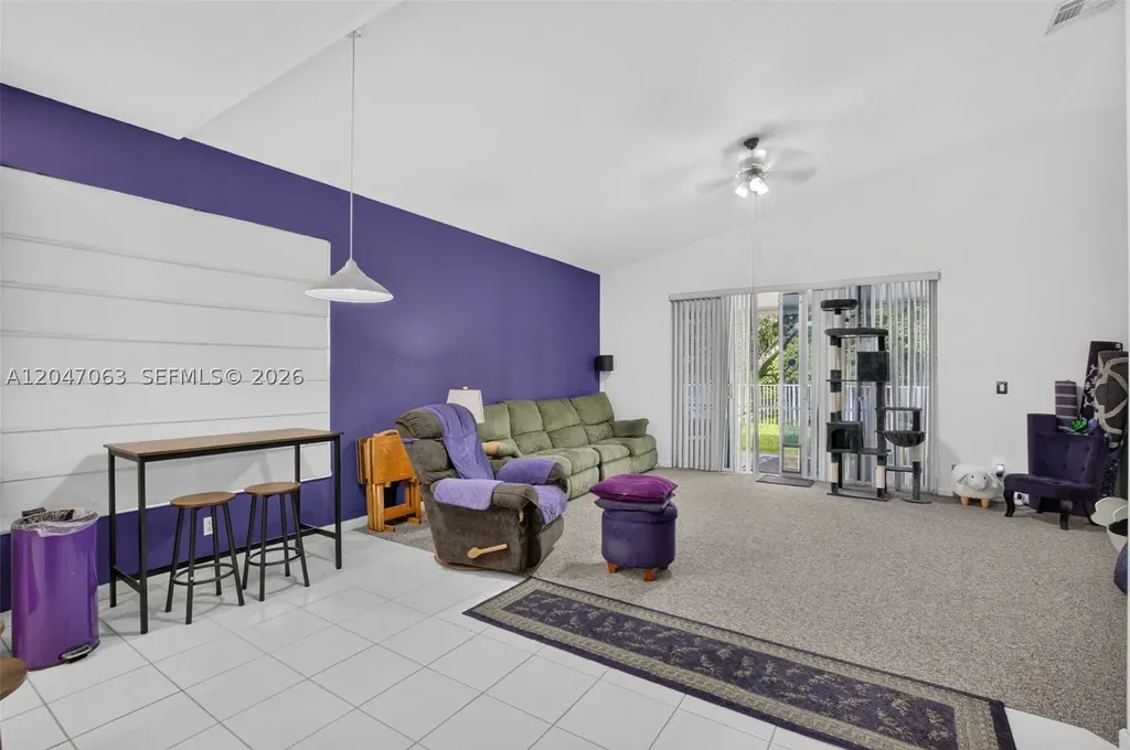 21209 Via Ventura Boca Raton FL 33433