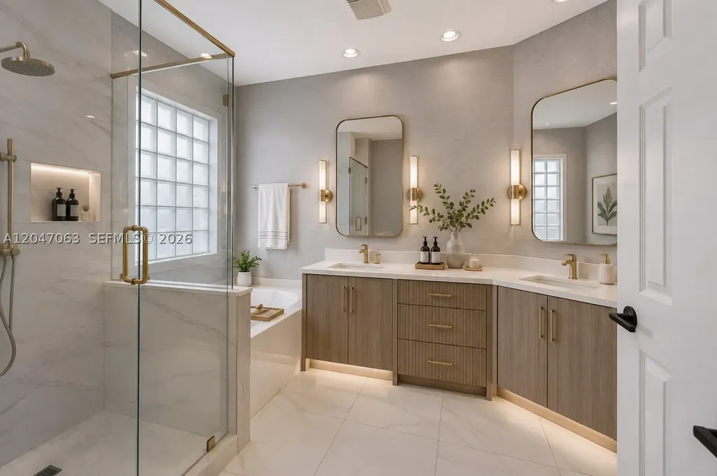 21209 Via Ventura Boca Raton FL 33433