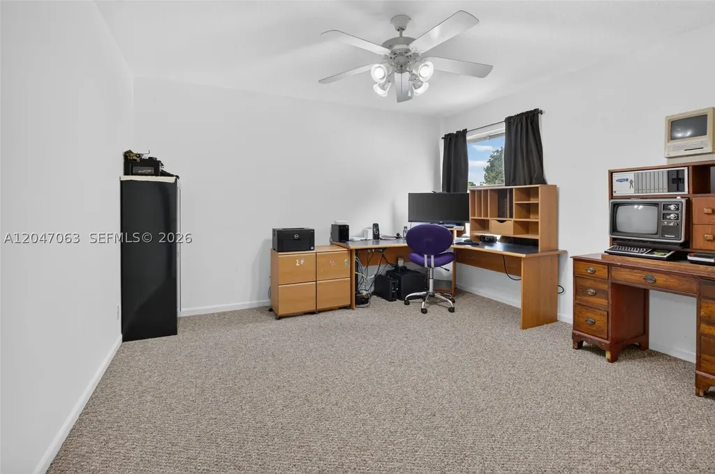 21209 Via Ventura Boca Raton FL 33433
