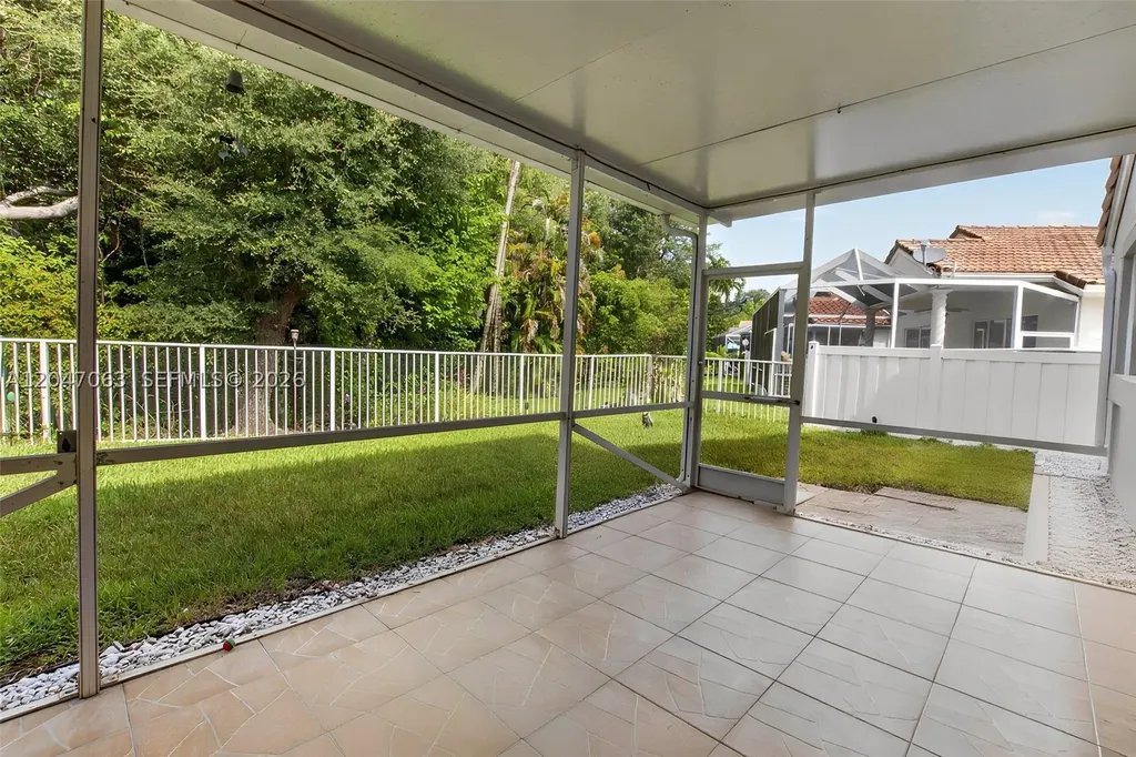 21209 Via Ventura Boca Raton FL 33433
