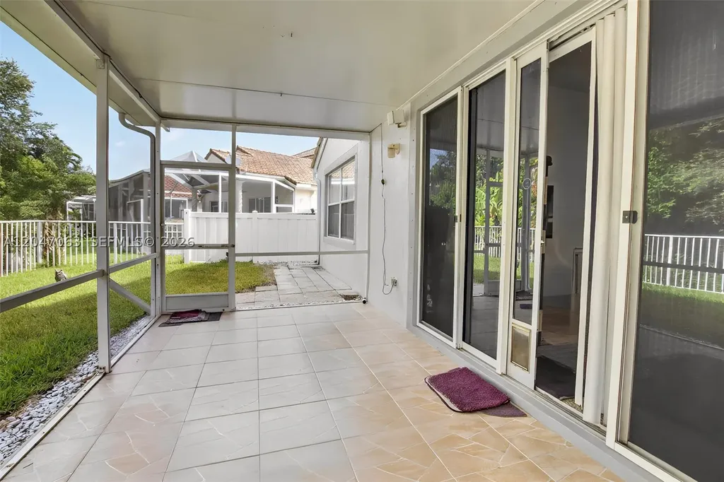 21209 Via Ventura Boca Raton FL 33433