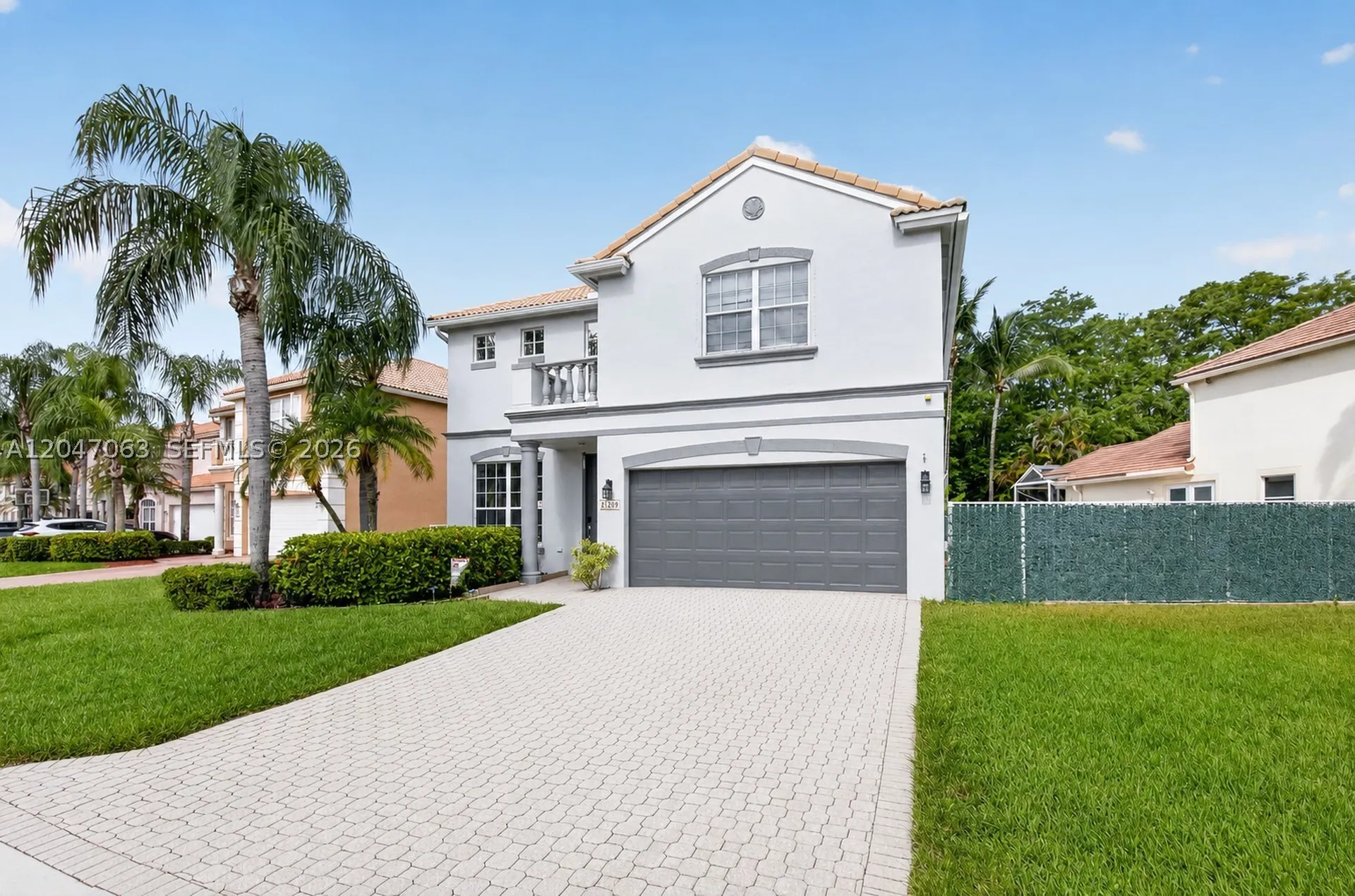 21209 Via Ventura Boca Raton FL 33433